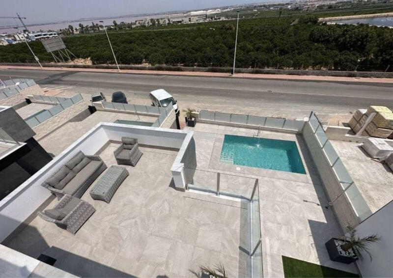 3 Cuarto Villa en venta
