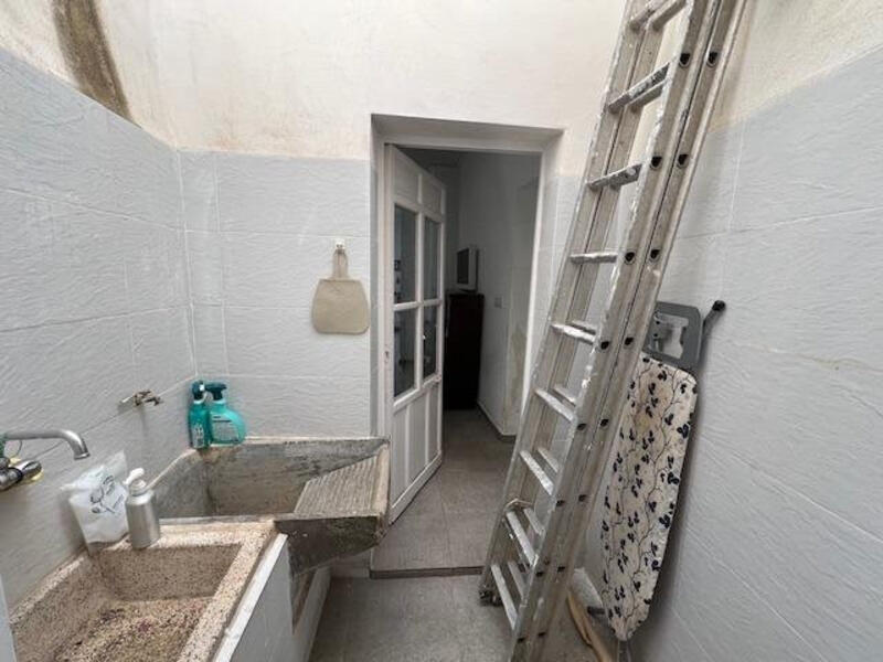 3 slaapkamer Gezinswoning Te koop