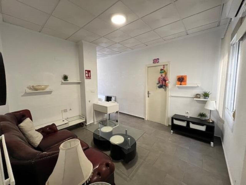 3 slaapkamer Gezinswoning Te koop