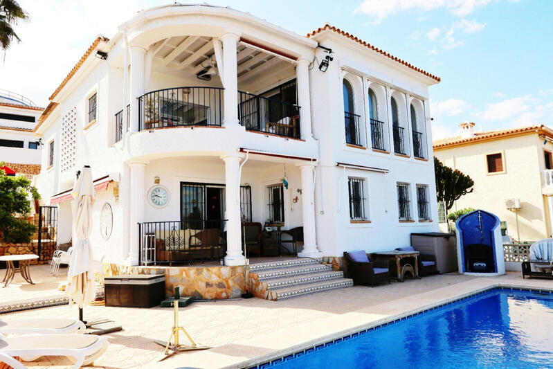 5 slaapkamer Villa Te koop