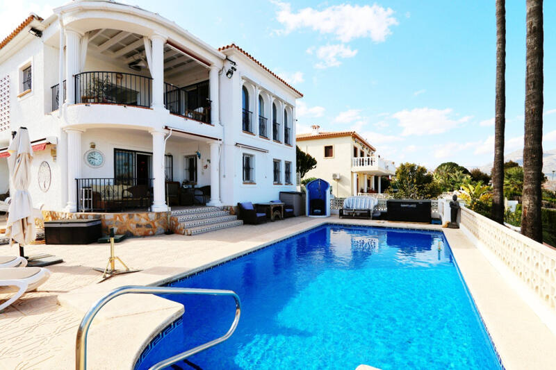 5 slaapkamer Villa Te koop