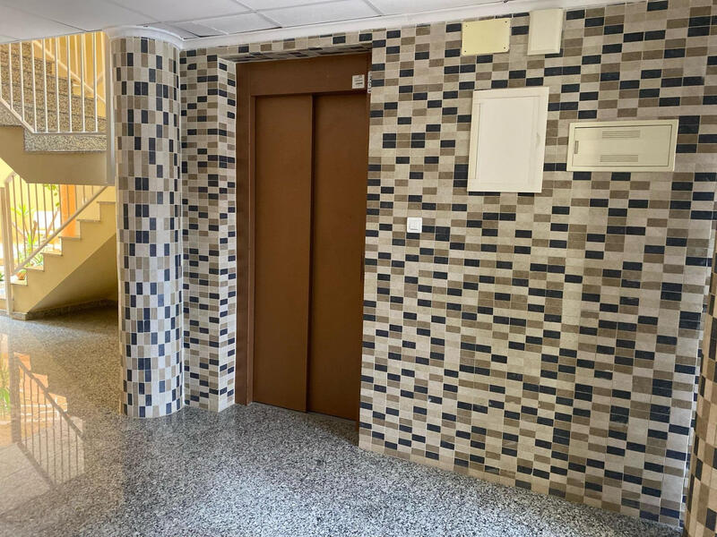 2 slaapkamer Appartement Te koop