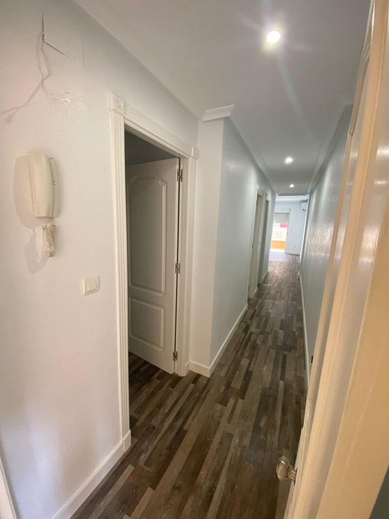 2 slaapkamer Appartement Te koop