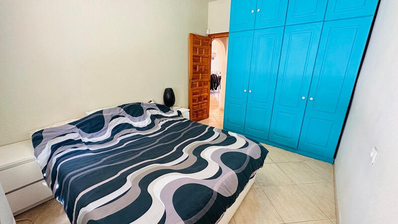 2 bedroom Townhouse for sale