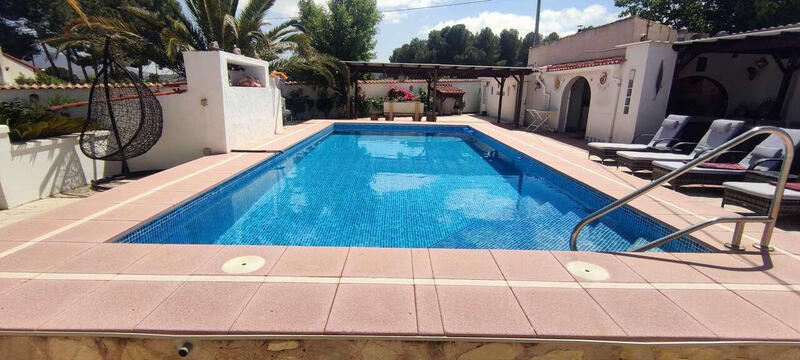 4 slaapkamer Villa Te koop