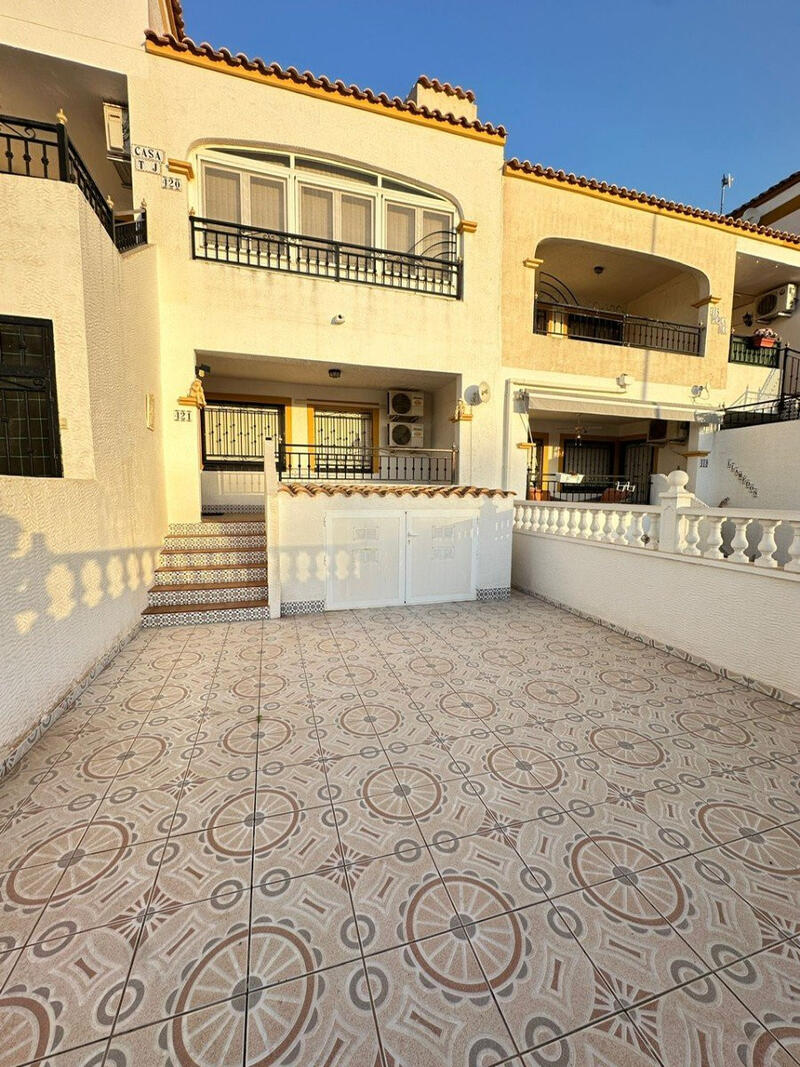 Villa Te koop in Orihuela, Alicante