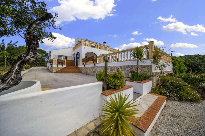 4 Cuarto Villa en venta