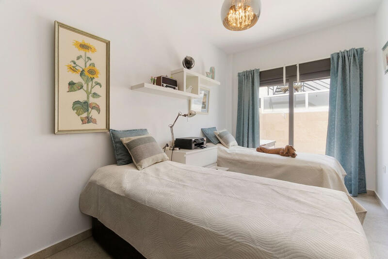 2 Schlafzimmer Villa zu verkaufen