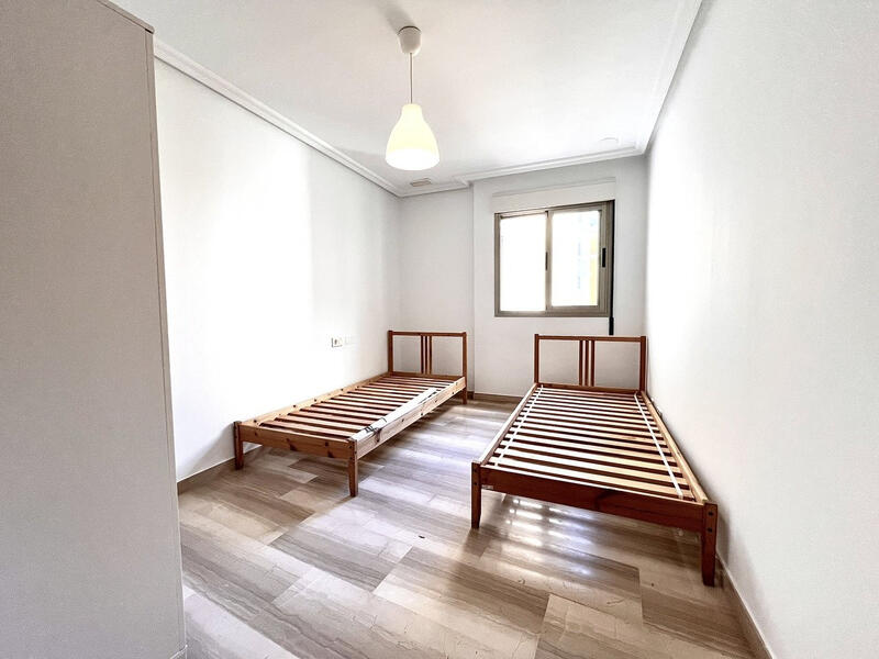 4 Schlafzimmer Appartement zu verkaufen