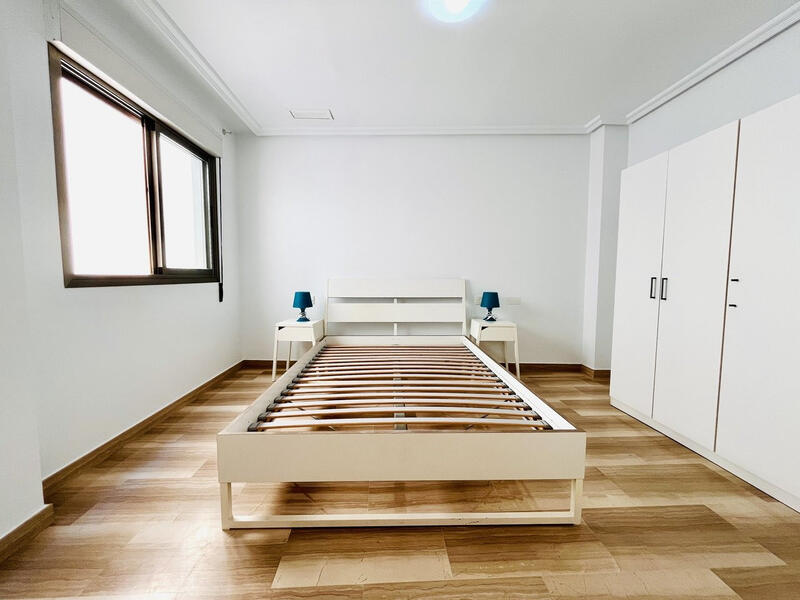 4 Schlafzimmer Appartement zu verkaufen