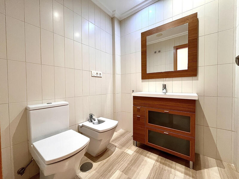 4 Schlafzimmer Appartement zu verkaufen