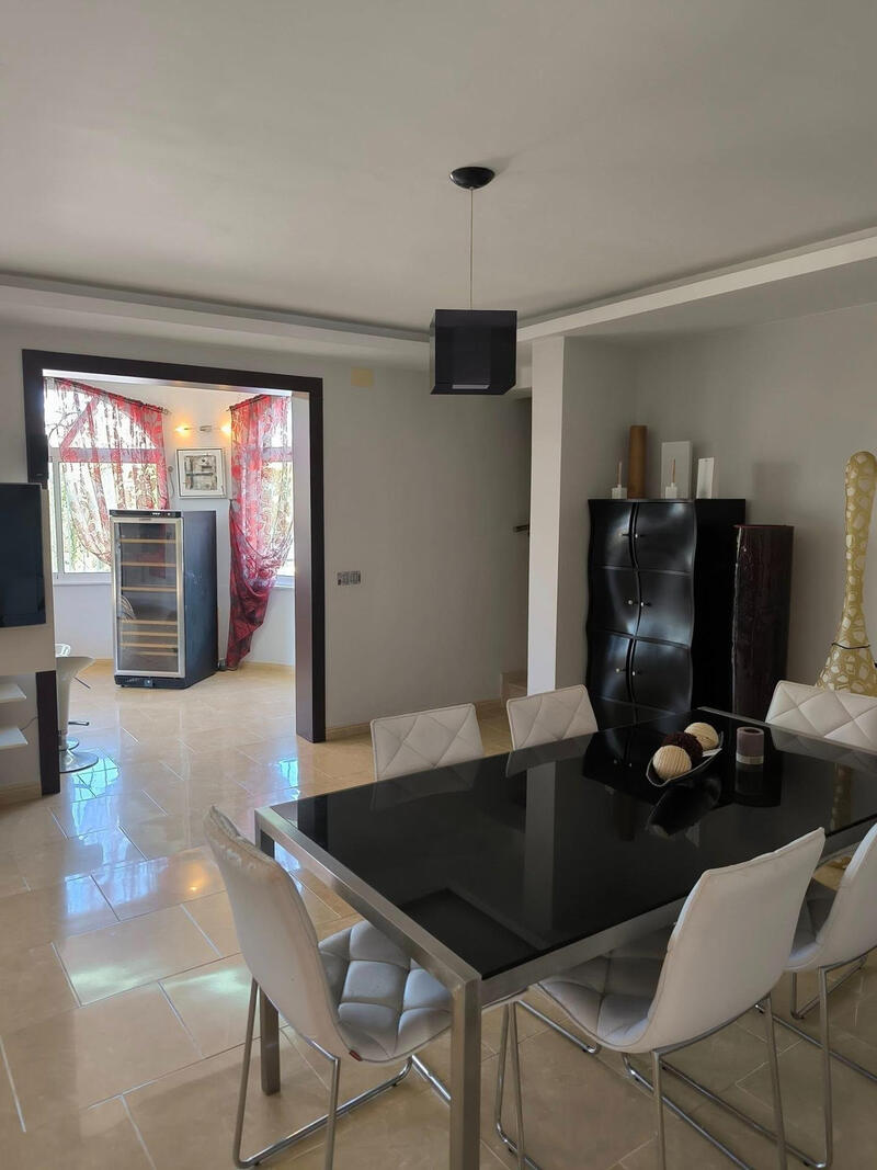 5 Schlafzimmer Villa zu verkaufen