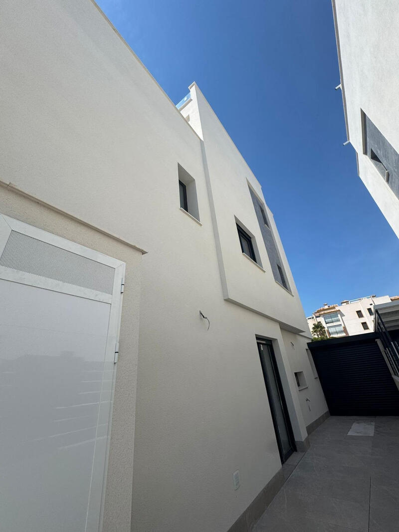 4 slaapkamer Villa Te koop