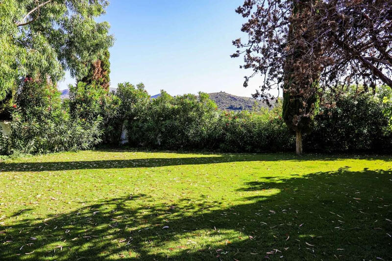 5 bedroom Villa for sale
