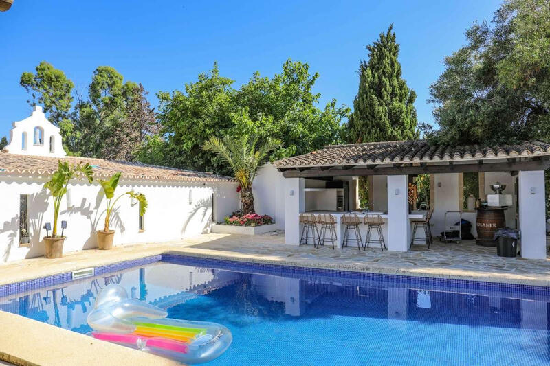 5 bedroom Villa for sale
