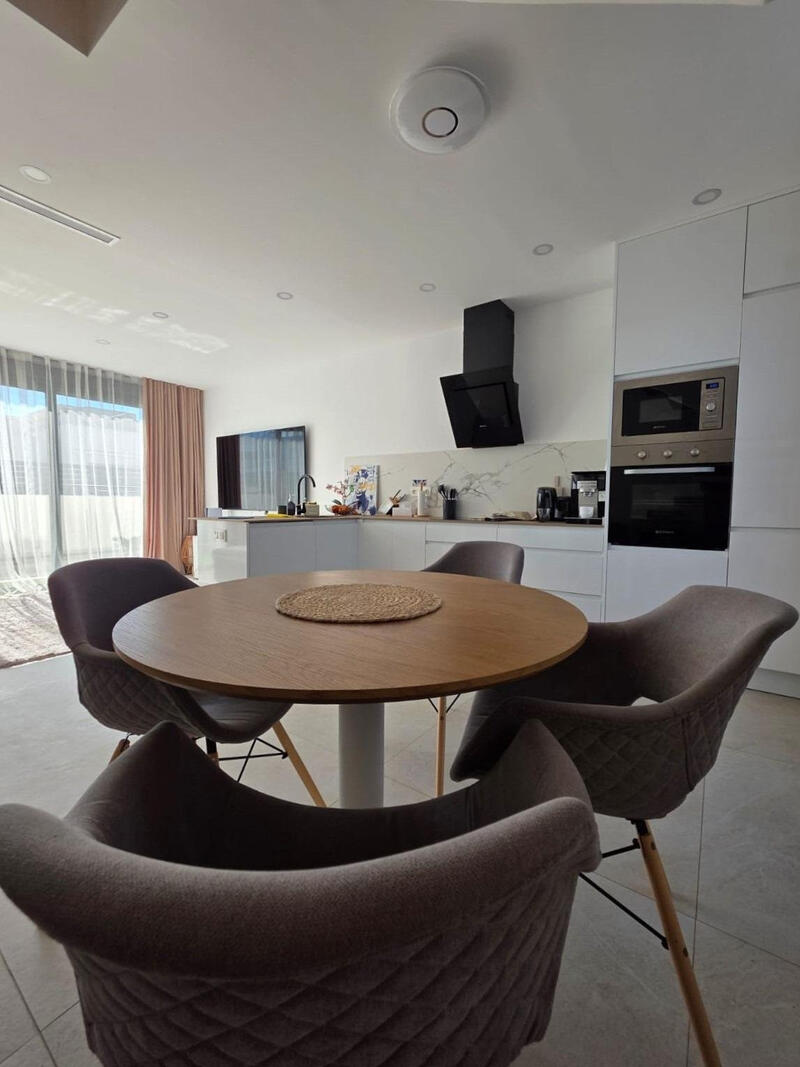 2 Cuarto Villa en venta