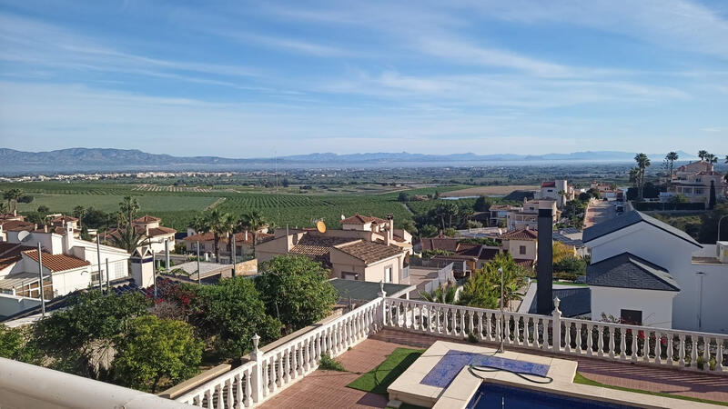 3 Cuarto Villa en venta