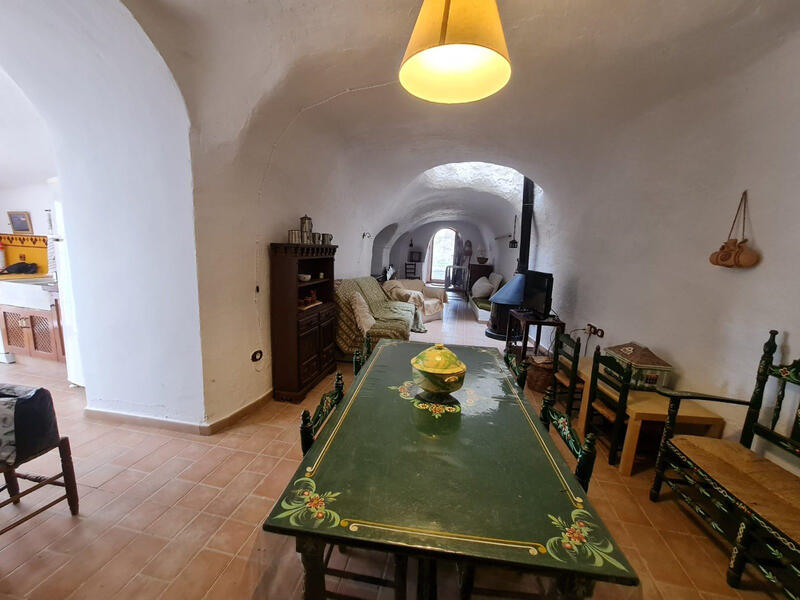 5 bedroom Country House for sale