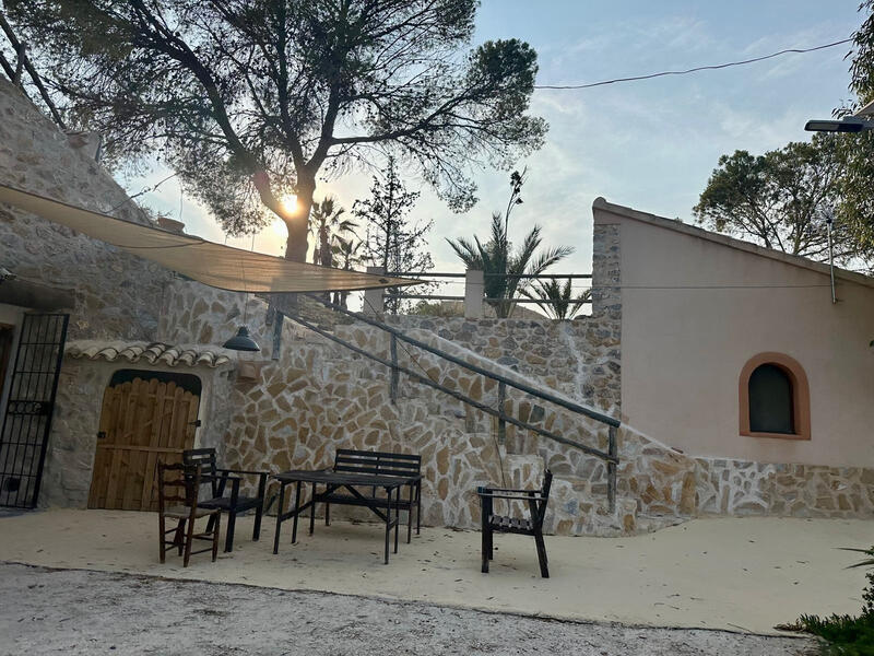 5 bedroom Country House for sale