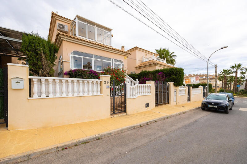 вилла продается в Orihuela Costa, Alicante