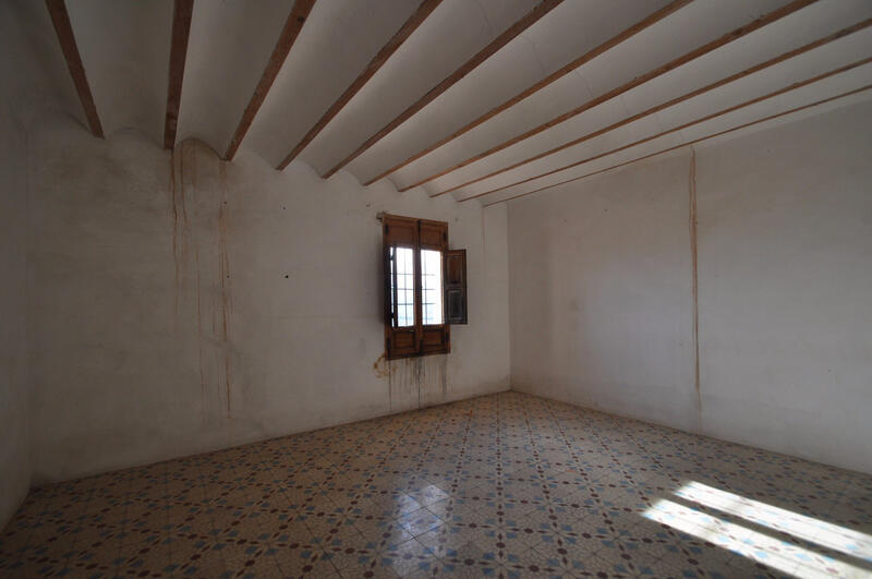 6 bedroom Country House for sale