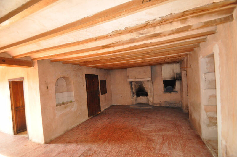 6 bedroom Country House for sale