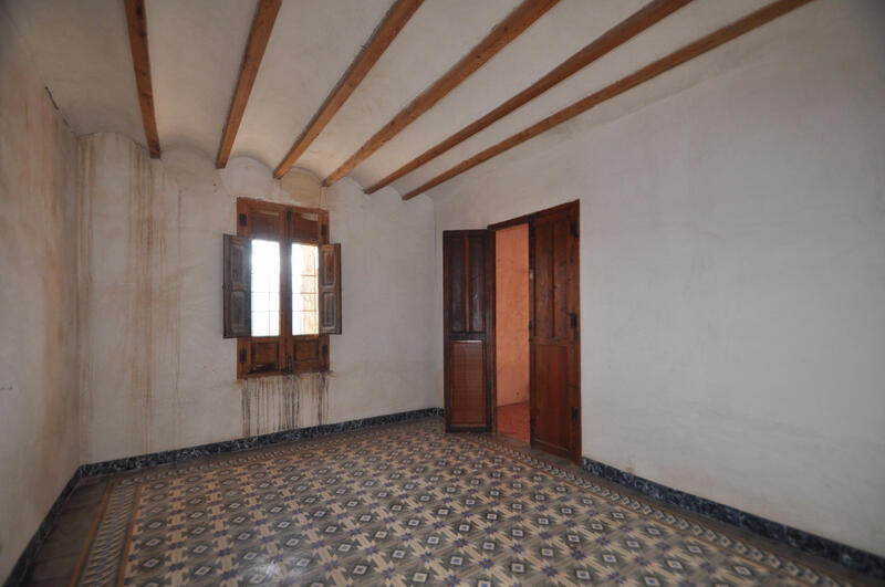 6 bedroom Country House for sale