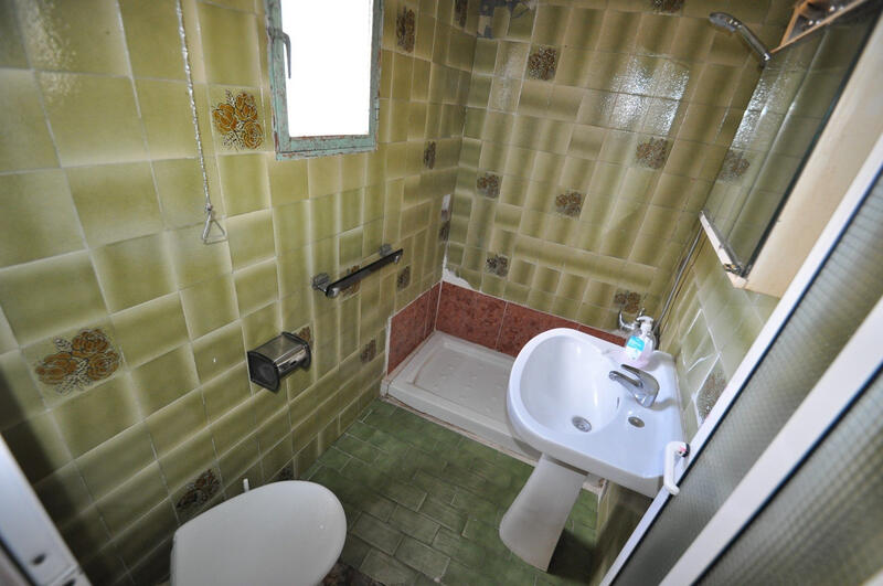 4 bedroom Townhouse for sale