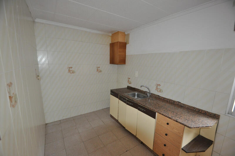 4 bedroom Townhouse for sale