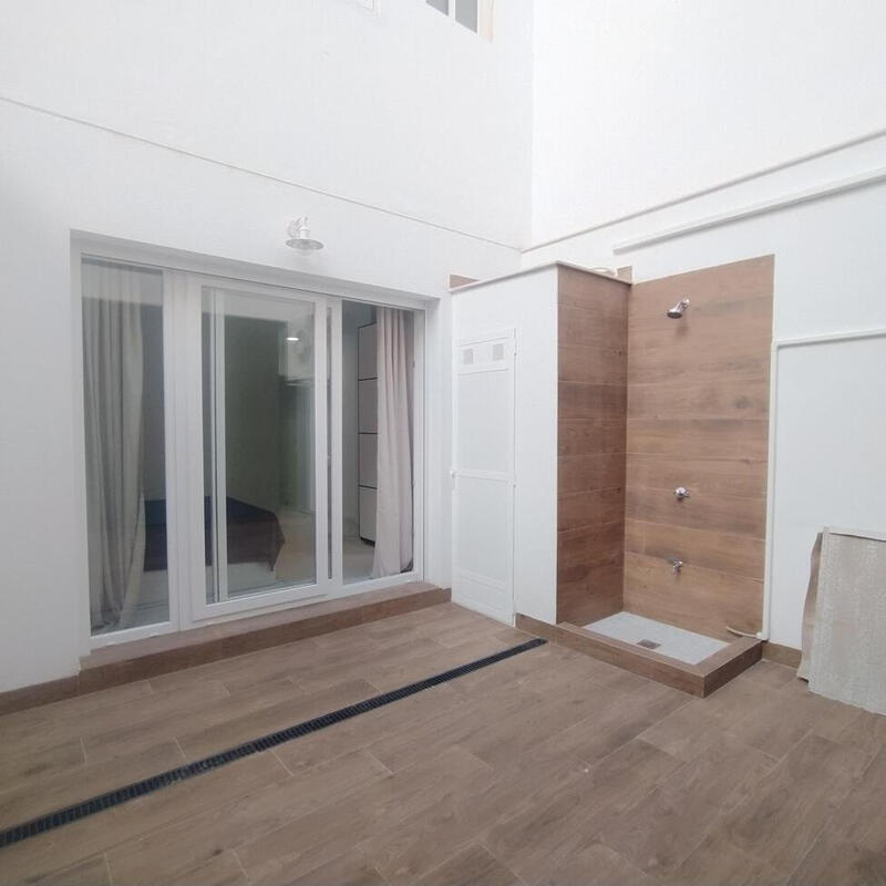 2 спальная комната квартира продается