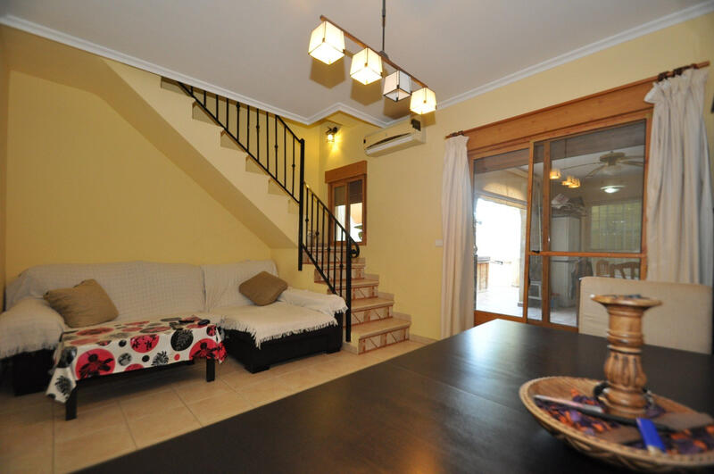 4 Schlafzimmer Stadthaus zu verkaufen