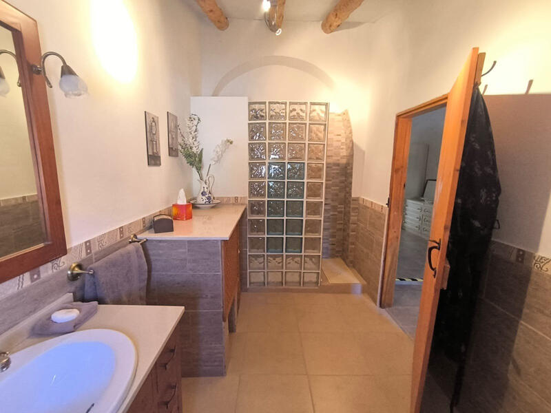 4 Cuarto Villa en venta