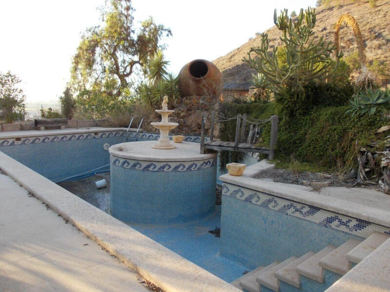 4 slaapkamer Villa Te koop