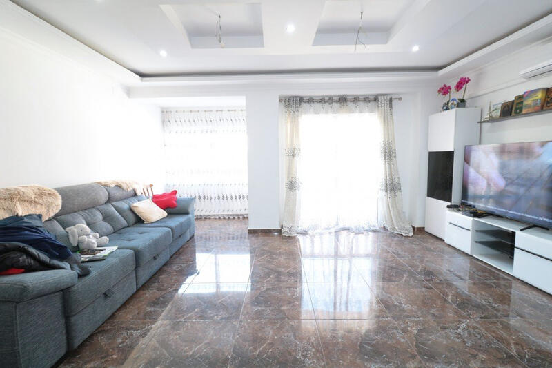 4 slaapkamer Appartement Te koop