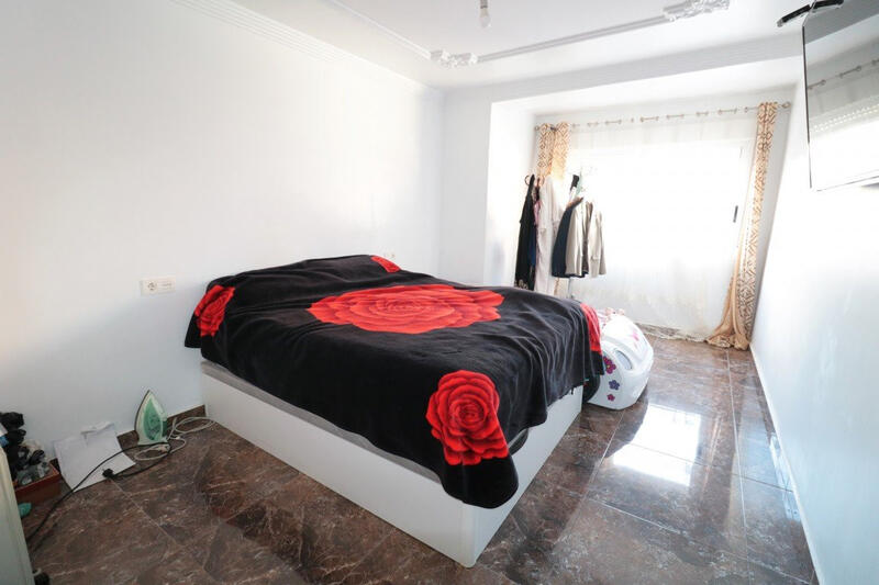 4 slaapkamer Appartement Te koop