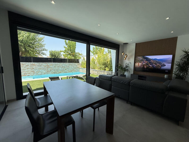 4 slaapkamer Villa Te koop