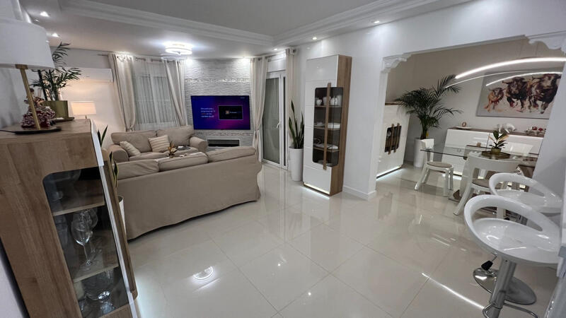 5 bedroom Villa for sale