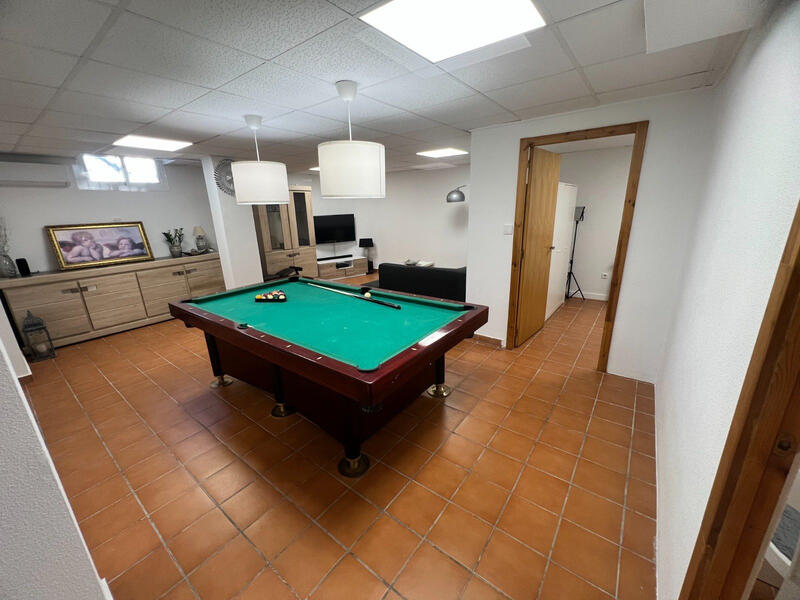 5 bedroom Villa for sale