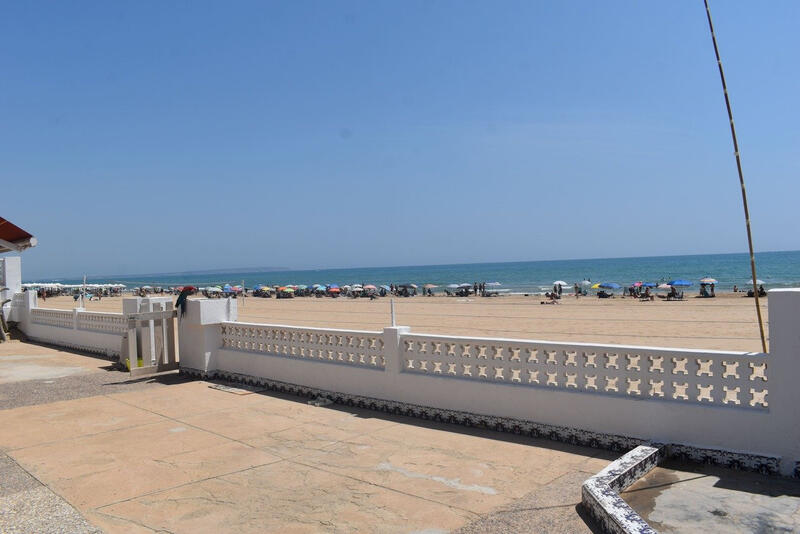 6 bedroom Villa for sale