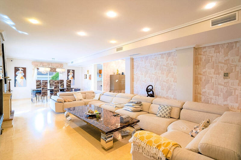 5 Schlafzimmer Villa zu verkaufen