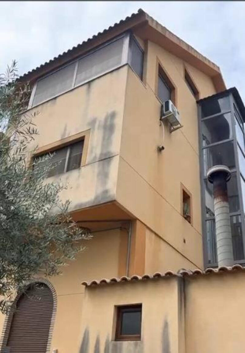 6 Cuarto Villa en venta