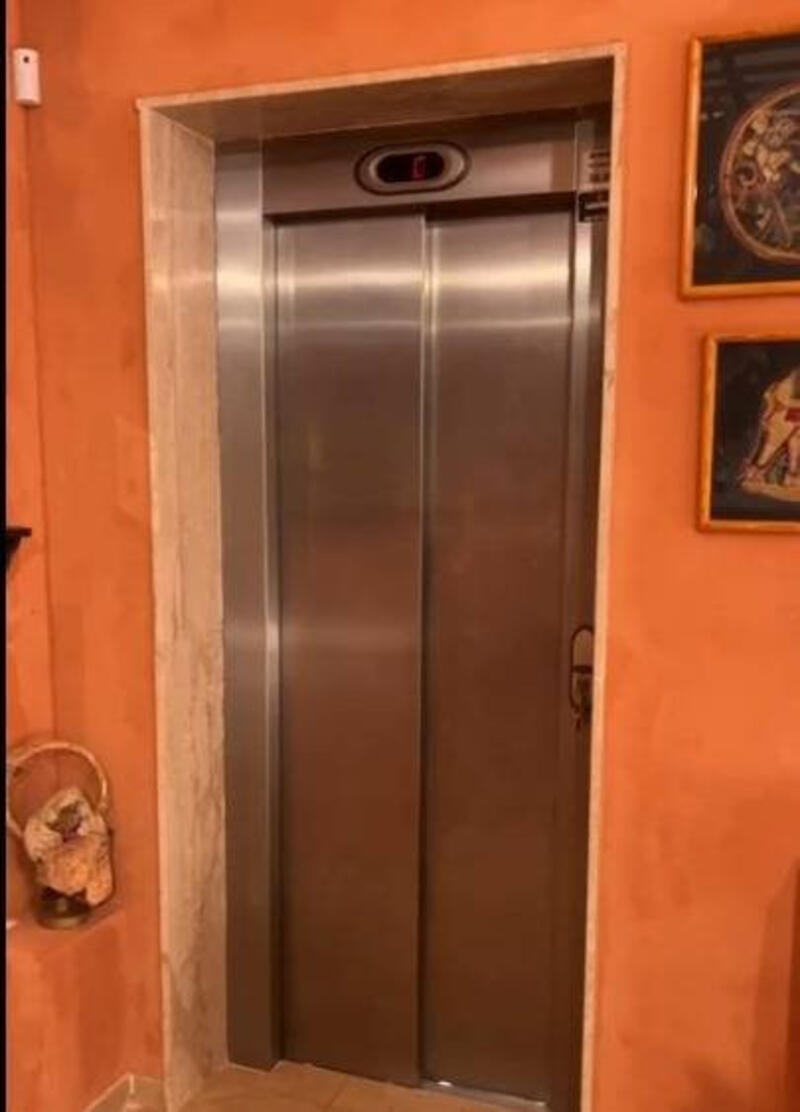 6 Cuarto Villa en venta