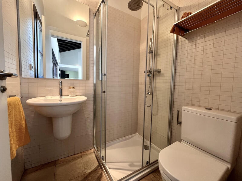2 slaapkamer Gezinswoning Te koop
