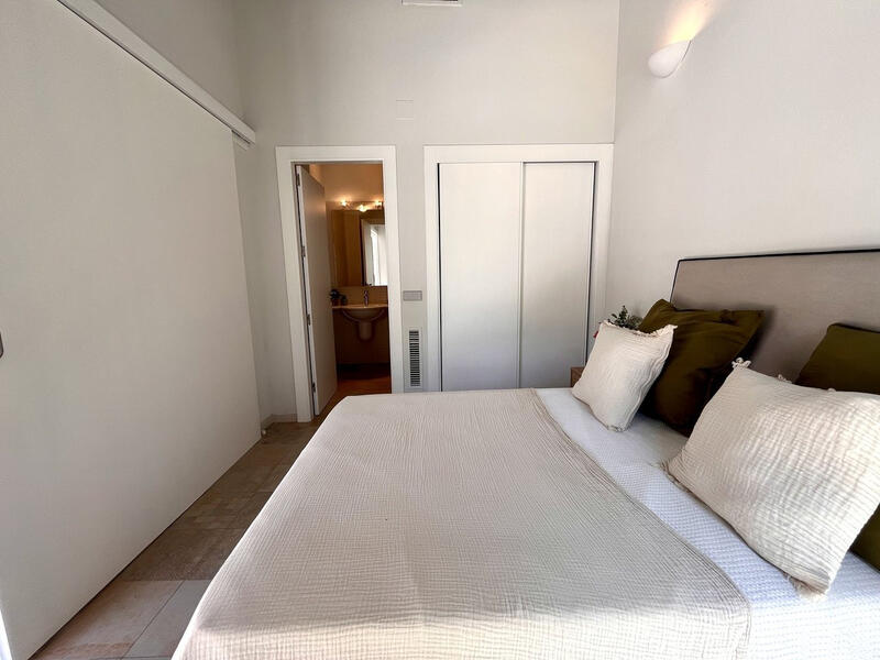2 slaapkamer Gezinswoning Te koop