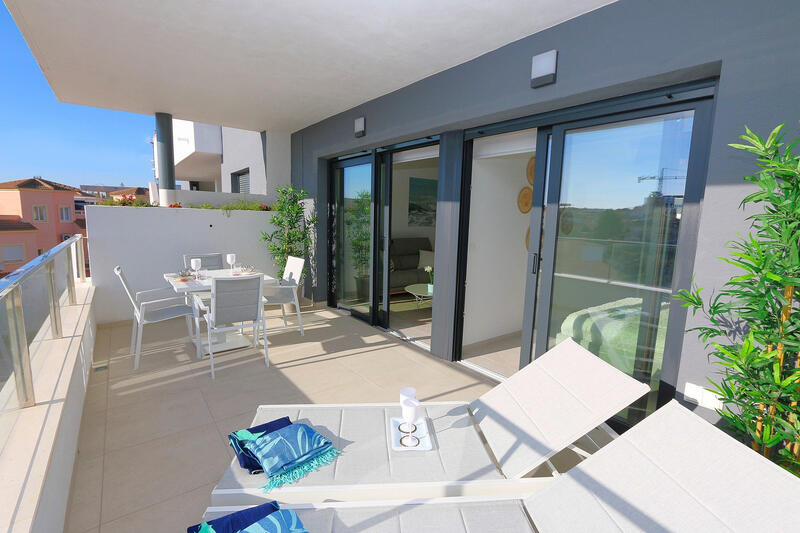 2 slaapkamer Appartement Te koop