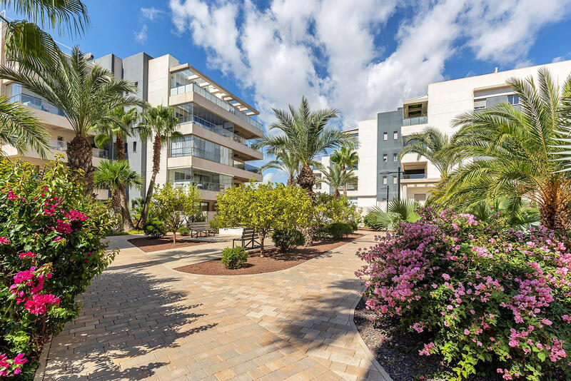 Apartment for sale in Orihuela Costa, Alicante