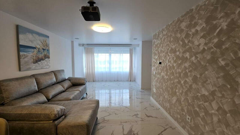 2 спальная комната квартира продается