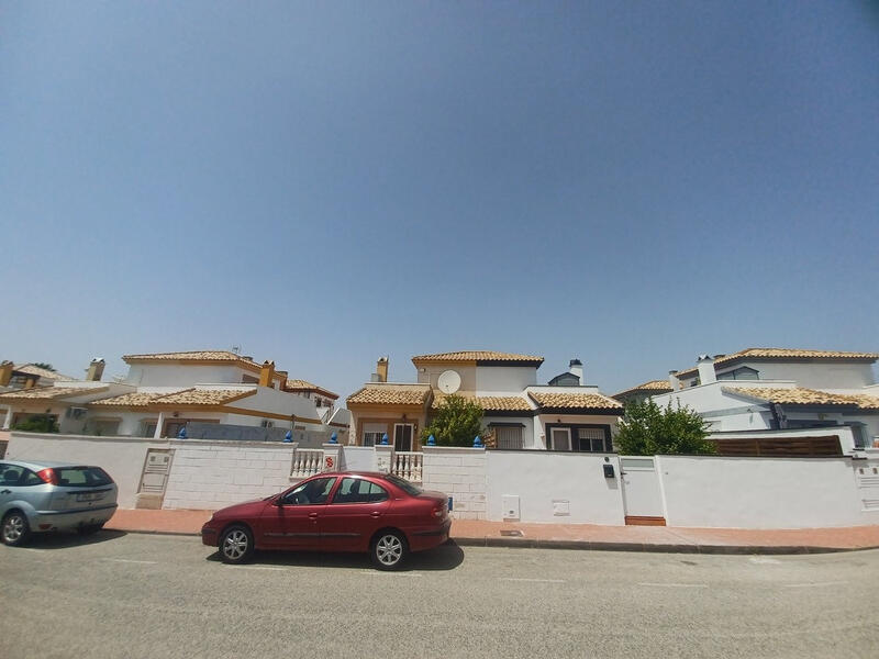 3 bedroom Villa for sale