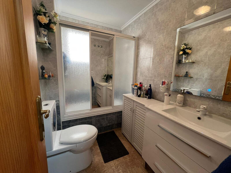 2 slaapkamer Appartement Te koop