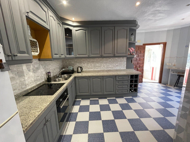 6 Cuarto Villa en venta